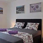 Lejlighed Cozy Skalini *